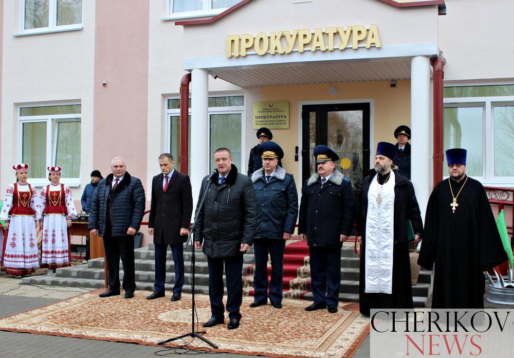 В новый год в новый «дом законности и правопорядка»