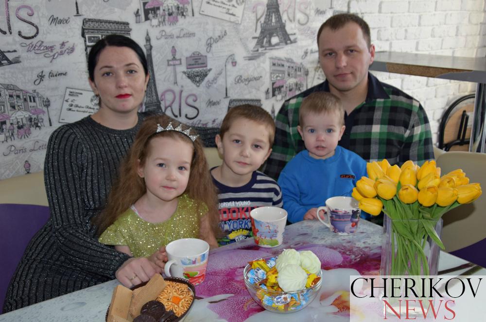 Семья Каденцевых: «Счастливы вместе 12 лет»