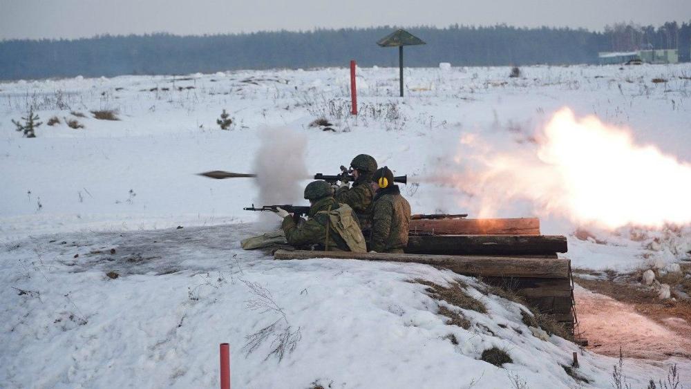 Интенсивность проведения мероприятий боевой подготовки не снижается