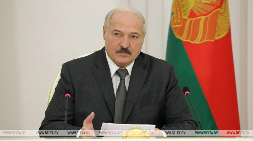 О правах работников, надзоре за техникой и вторсырье – Лукашенко собрал совещание с руководством Совмина