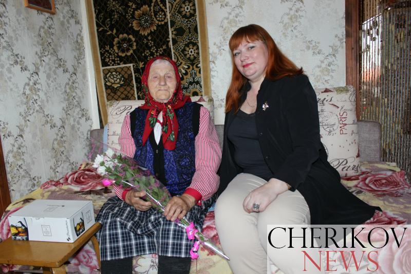 На минувшей неделе принимала искренние поздравления со своим 93-им днем рождения Надежда Николаевна Немцова