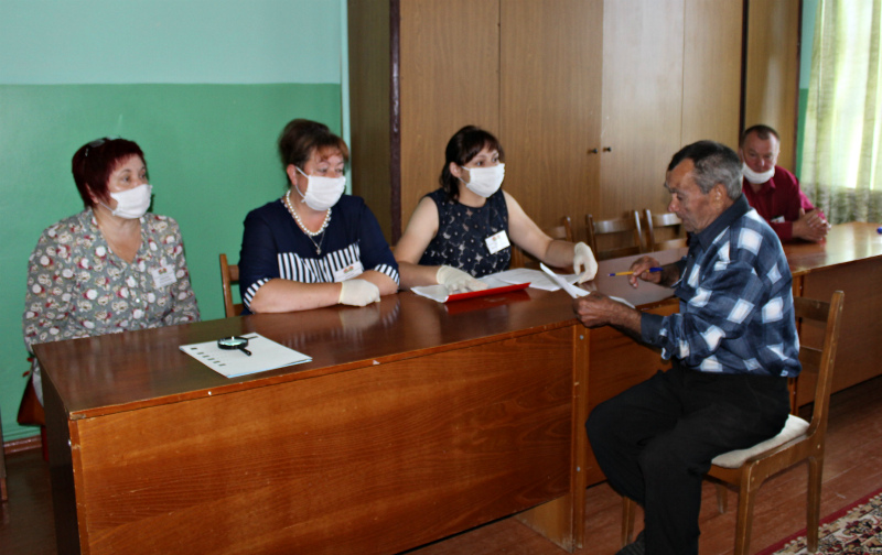Житель агрогородка Лобановка считает, что должен обязательно выразить свою гражданскую позицию