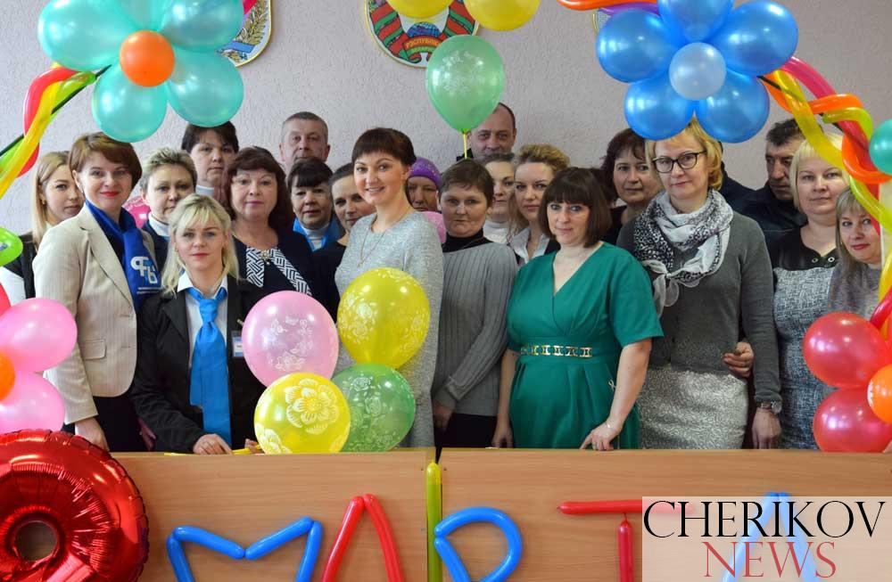 Последний рабочий день в коллективе РУПС «Белпочта» перед самым весенним праздником
