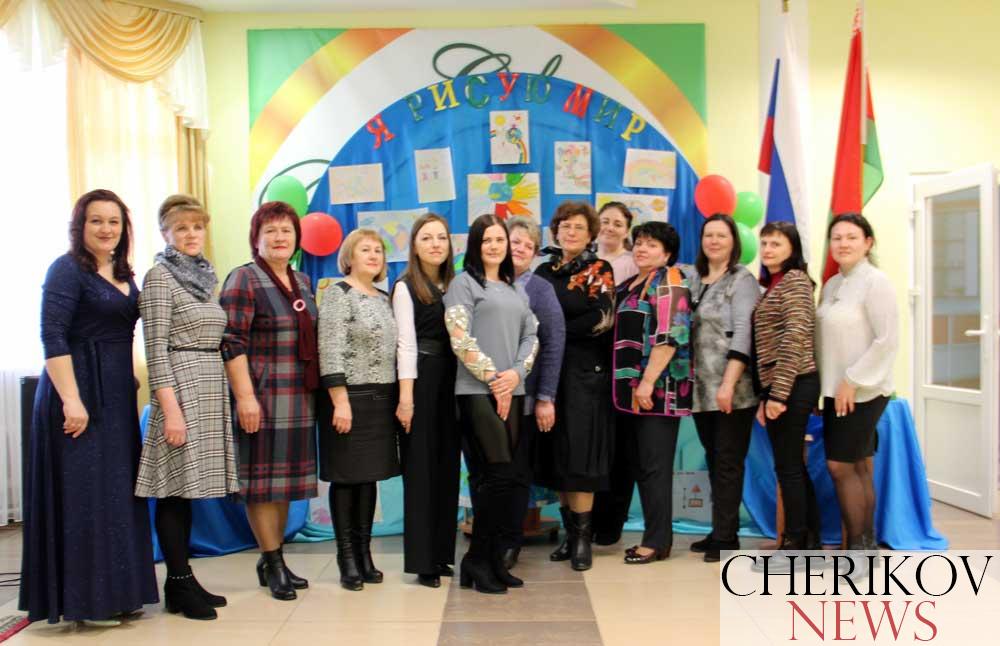 Мероприятие, посвященное Дню единения народов Беларуси и России, прошло в районном Доме культуры