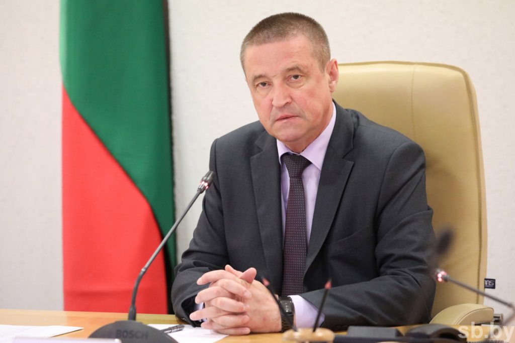 Благоустройство и вопросы ЖКХ – Леонид Заяц провел прямую линию с жителями Могилевской области