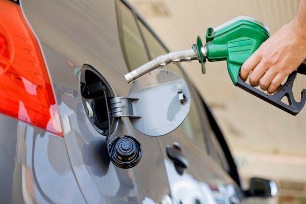 Автомобильное топливо в Беларуси дорожает на 1 копейку с 15 июня