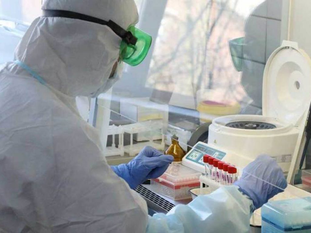 Гинцбург: для защиты от индийского штамма коронавируса необходима ревакцинация