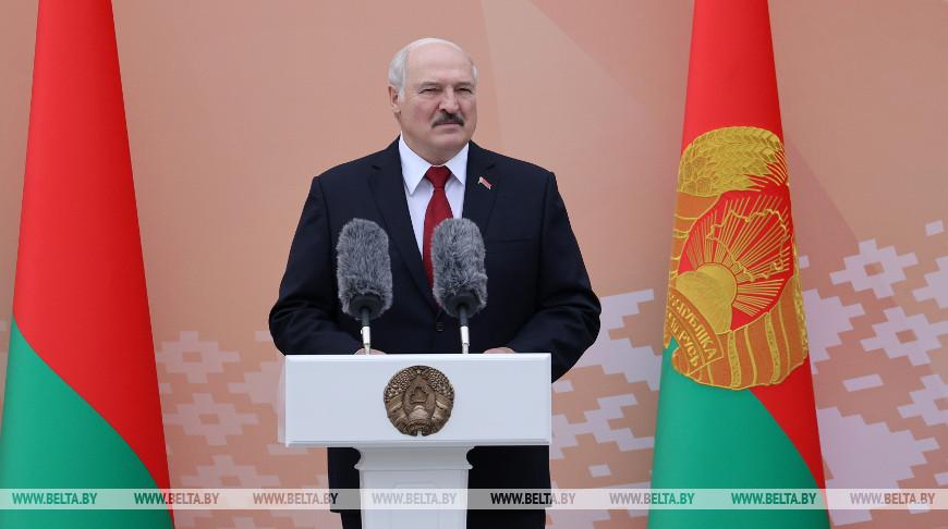 Александр Лукашенко открыл в Бобруйске новую школу