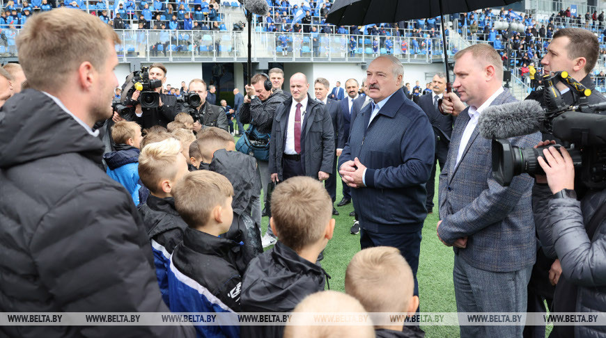 Лукашенко: “Динамо-Минск” должно встряхнуть весь белорусский футбол