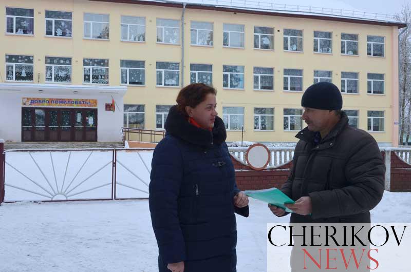 Чем служебное положение помогает депутату в общественной работе? Читайте в нашем материале