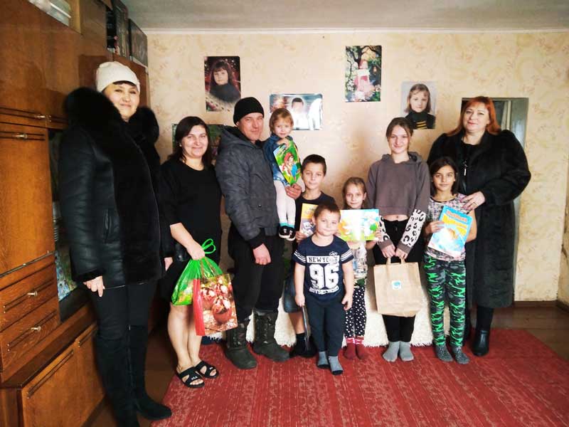 Новогодние желания исполняет… профсоюз