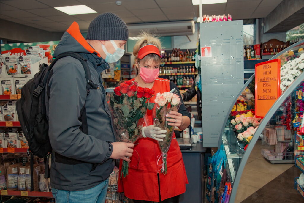 Как заработать на продаже цветов ко Дню святого Валентина и на 8 марта и не получить штраф