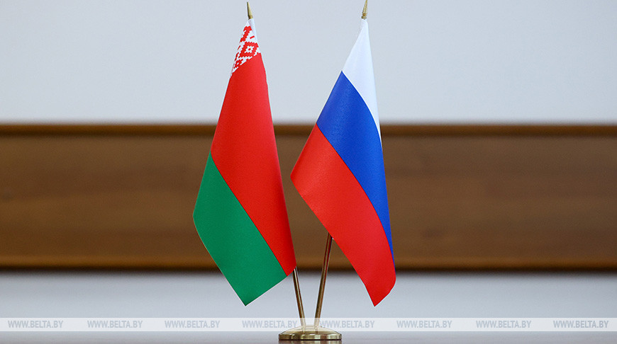 Курленко: ответом на санкции станет еще более тесное сотрудничество Беларуси и России