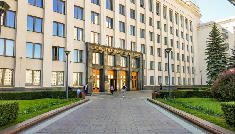 В Беларуси прием документов в вузы начнется 18 июля