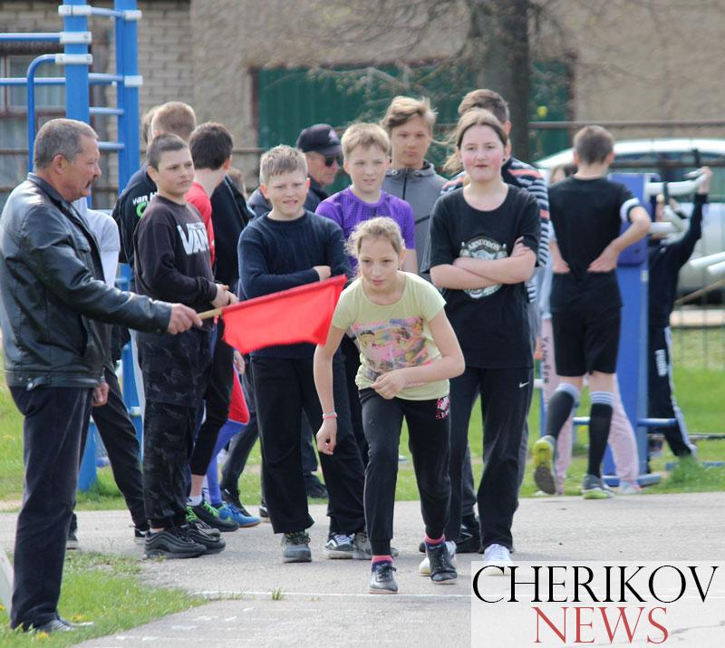 В Черикове проходят соревнования по легкой атлетике среди школьников