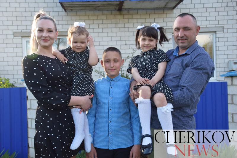 В царстве под названием семья. Рассказываем о многодетном счастье Ольги и Анатолия Демьянковых