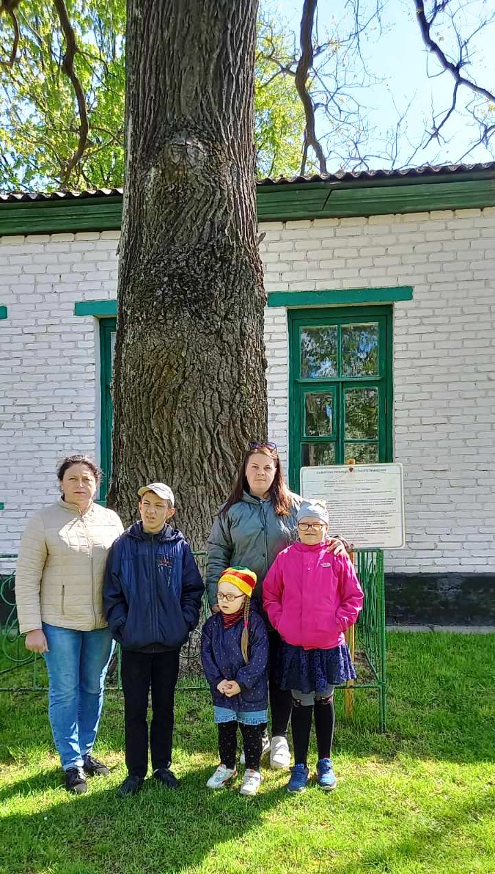 Воспитанники ЦКРОиР посетили памятники природы Чериковщины