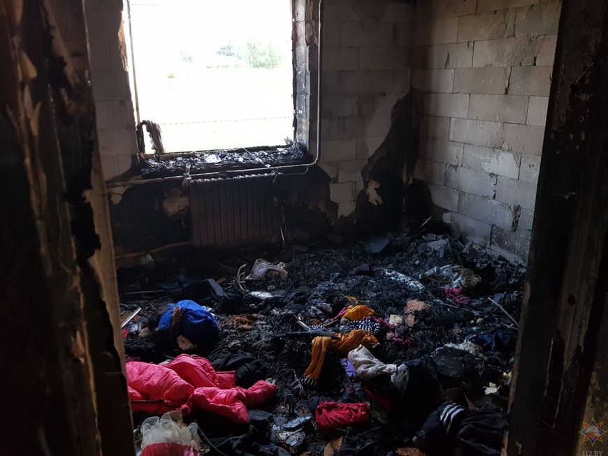 Троих детей спасли очевидцы при пожаре в Слуцком районе