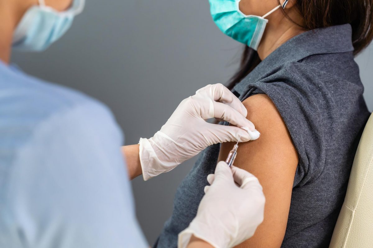 Почти 690 тысяч человек прошли курс вакцинации против COVID-19 в Могилевской области