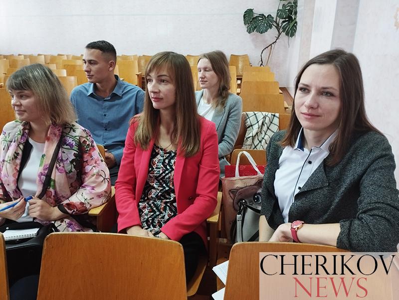 Как воспитать в ребенке патриота? Своим опытом делились педагоги Чериковщины