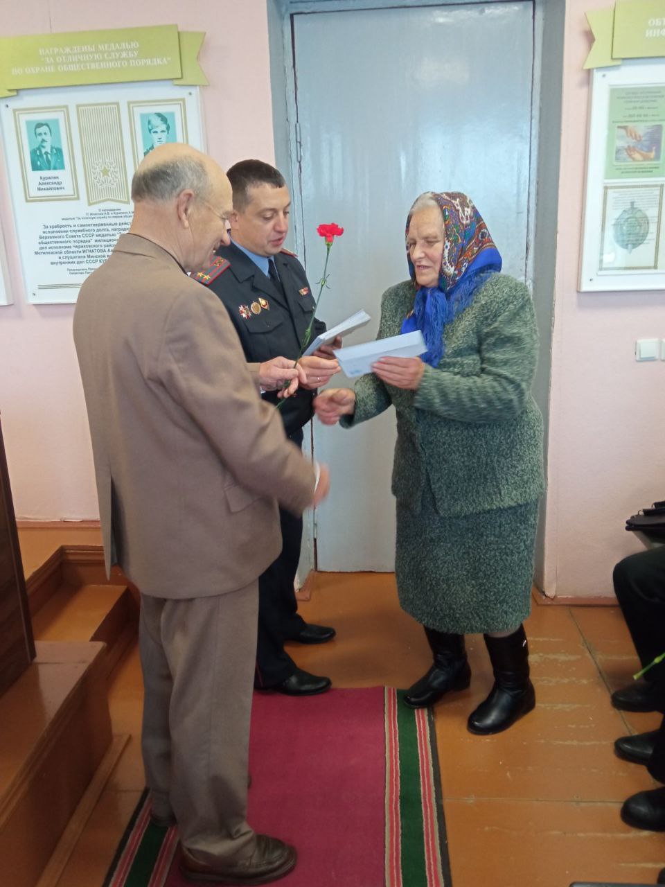В преддверии Дня пожилых людей в отделе внутренних дел Чериковского райисполкома чествовали ветеранов органов внутренних дел