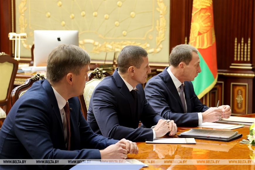 Лукашенко: ПВТ должен работать прежде всего на Беларусь
