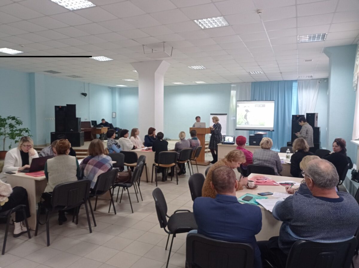 Делегация Чериковского района принимает участие в двухдневном семинаре, который проходит в г.п.Краснополее