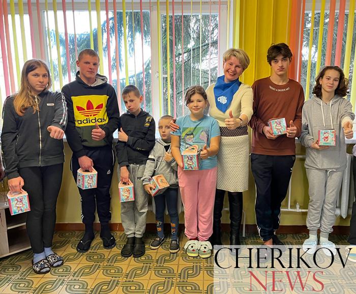 Атмосфера праздника и новогоднего волшебства. Профсоюзы Чериковщины провели акцию «Профсоюзы — детям»