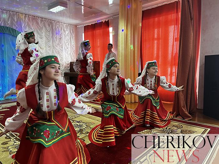 Шквал эмоций и буря аплодисментов: конкурс детского творчества «Здравствуй мир» прошел в Черикове