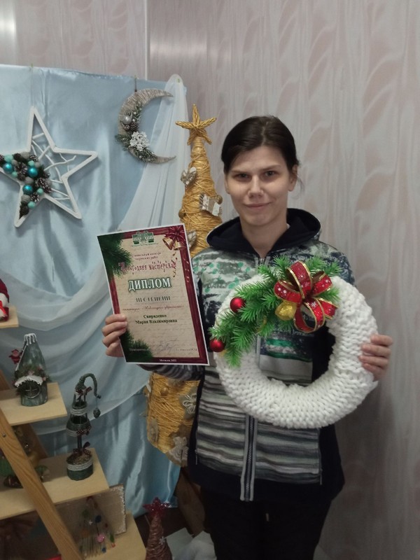 Творческие работы посетителей ОДПИ Чериковского РЦСОН впервые приняли участие в региональном конкурсе «Новогодняя мастерская»