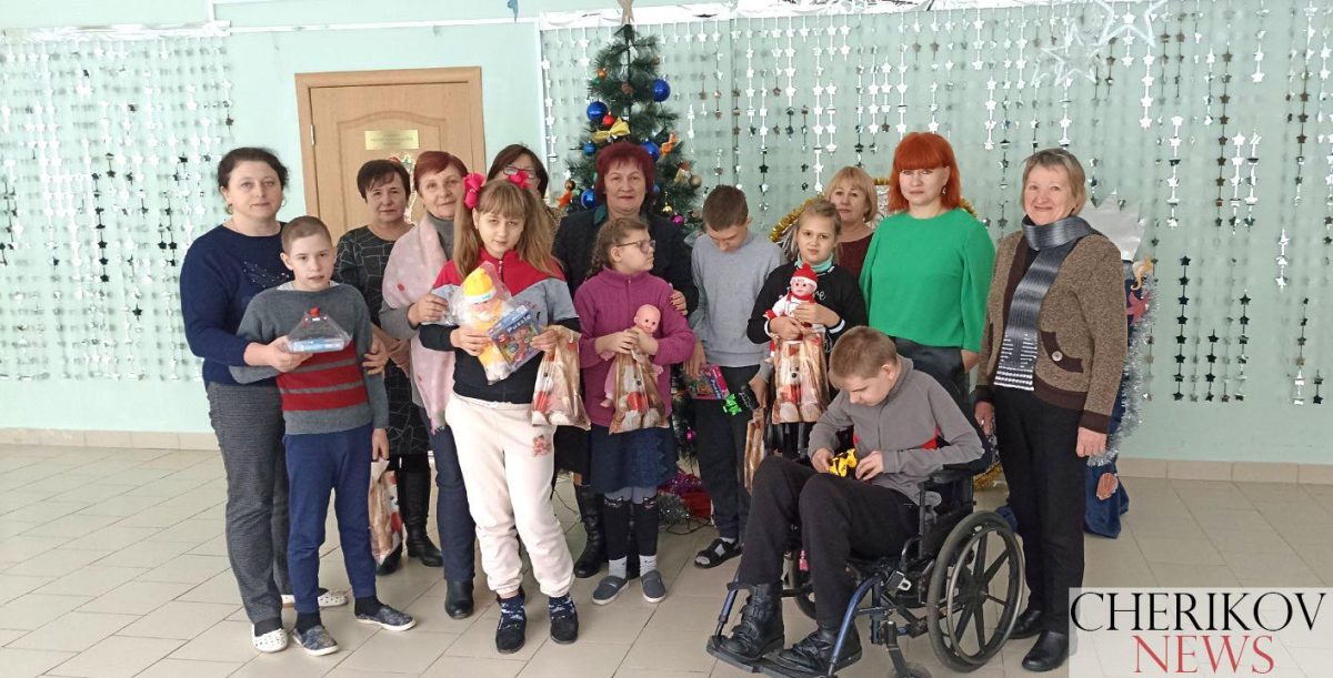 Атмосфера зимнего чуда. В Черикове состоялся завершительный этап акции «Наши дети»