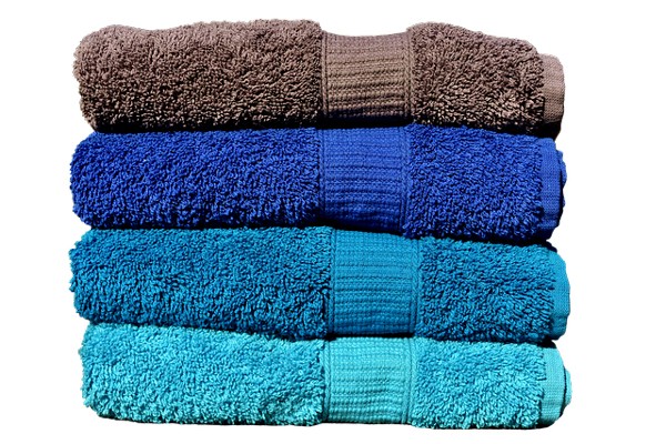 Как стирать махровые полотенца, чтобы стали мягкими и пушистыми: несколько советов