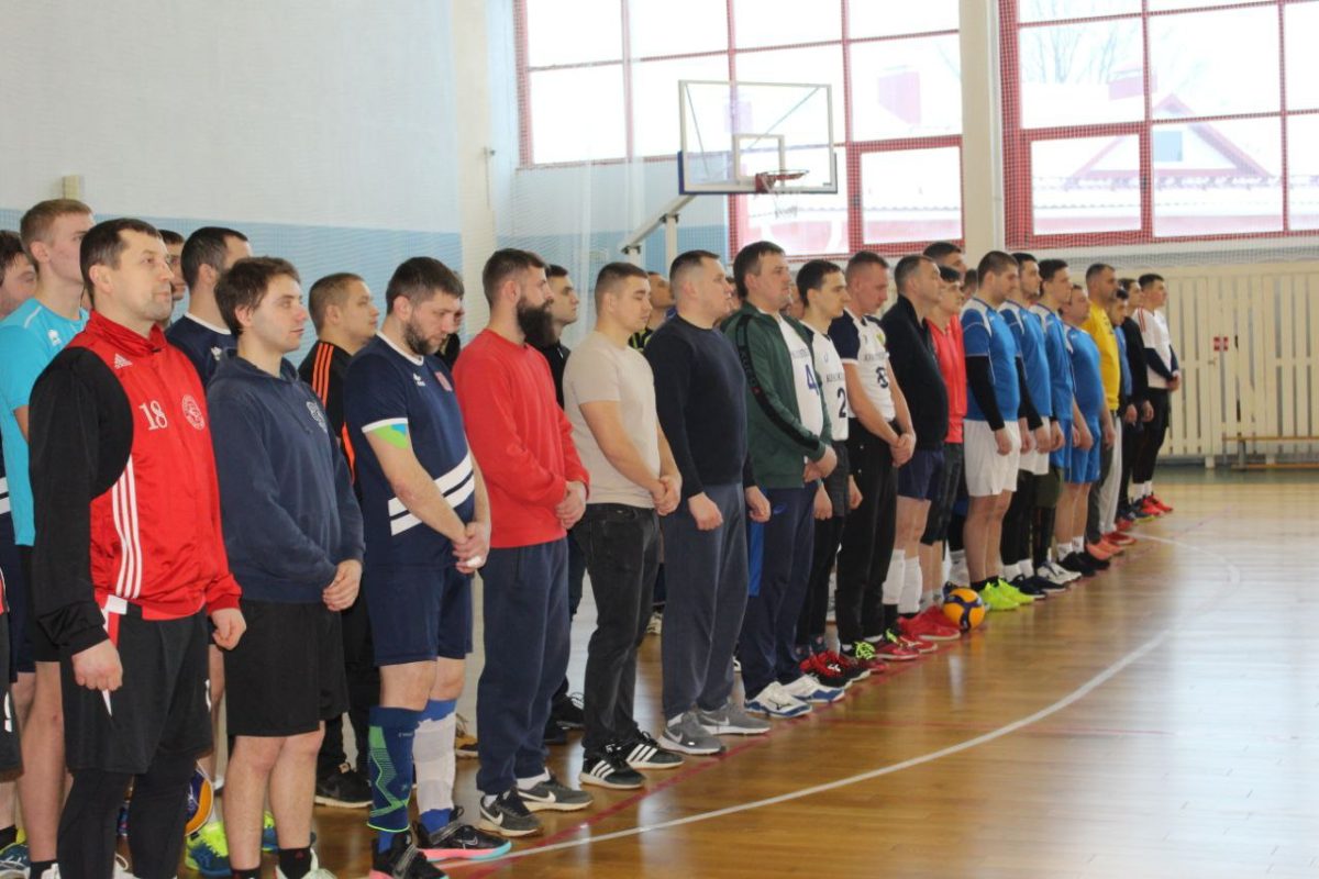 Чериковляне приняли участие в открытом турнире по волейболу