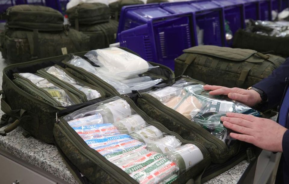 Групповые аптечки для военнослужащих начали комплектовать в Беларуси