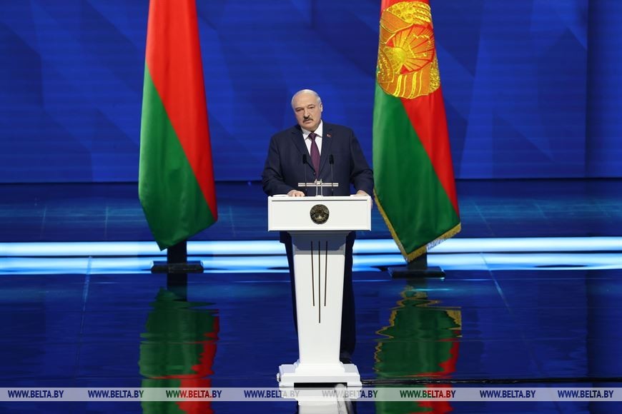 Лукашенко: предчувствие эпохальных перемен буквально витает в воздухе