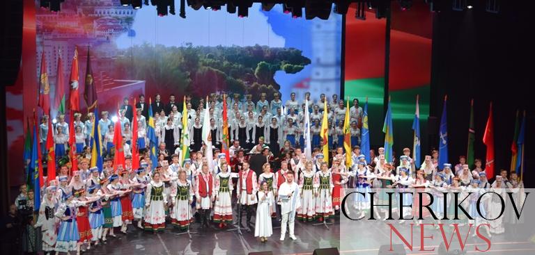 Делегация из Черикова приняла участие в торжестве чествования лучших области