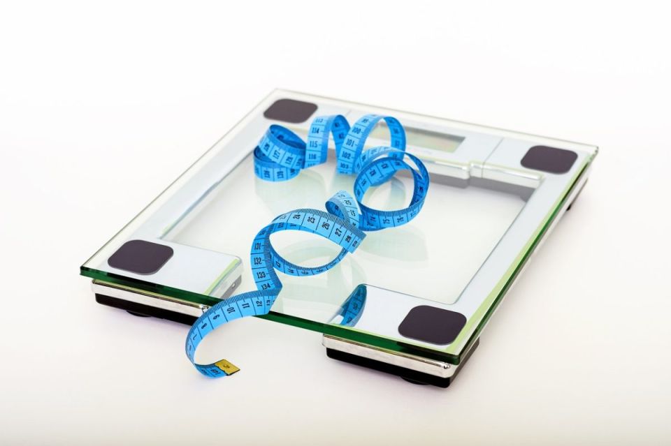 Почему вес может перестать снижаться во время похудения? Ответил тренер