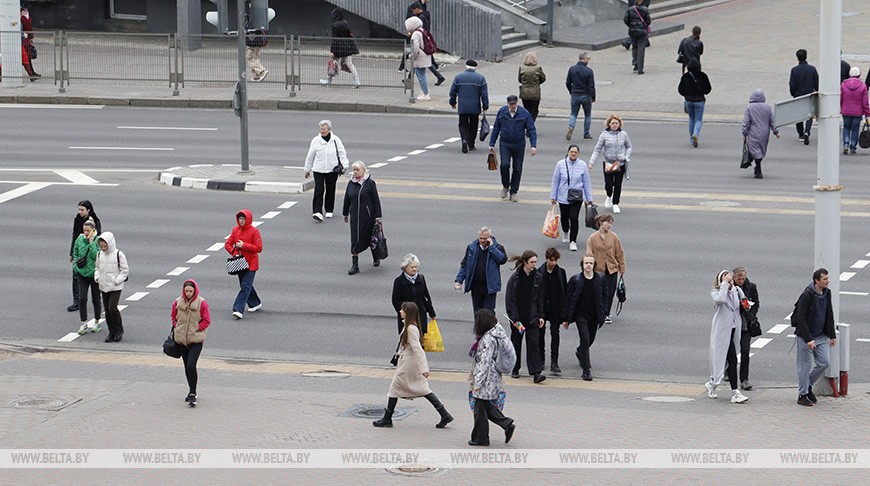 Более 60% белорусов считают, что быть патриотом – значит быть преданным белорусской земле и народу