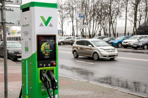 В Беларуси к концу года будет более 700 электрозарядных станций, в 2024-м добавится еще 105