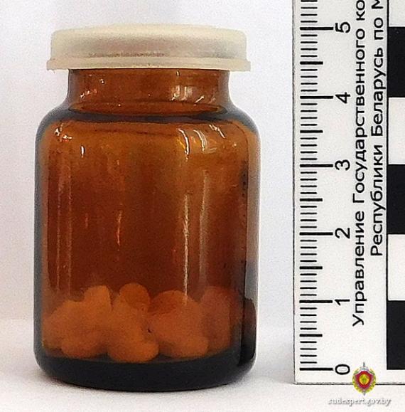 5-летняя девочка съела бабушкины таблетки, содержащие клофелин, и получила отравление
