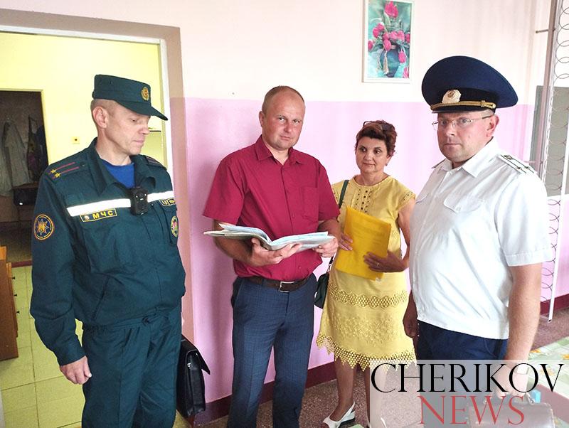 Проверка готовности учреждений образования района к новому учебному году: совместное надзорно-профилактическое мероприятие прокуратуры, во взаимодействии с РОЧС и райЦГЭ