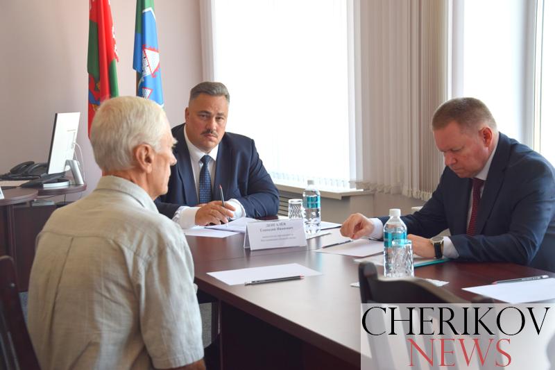 Заместитель председателя Могилевского облисполкома провел выездной прием граждан на Чериковщине: с какими вопросами к нему обратились?