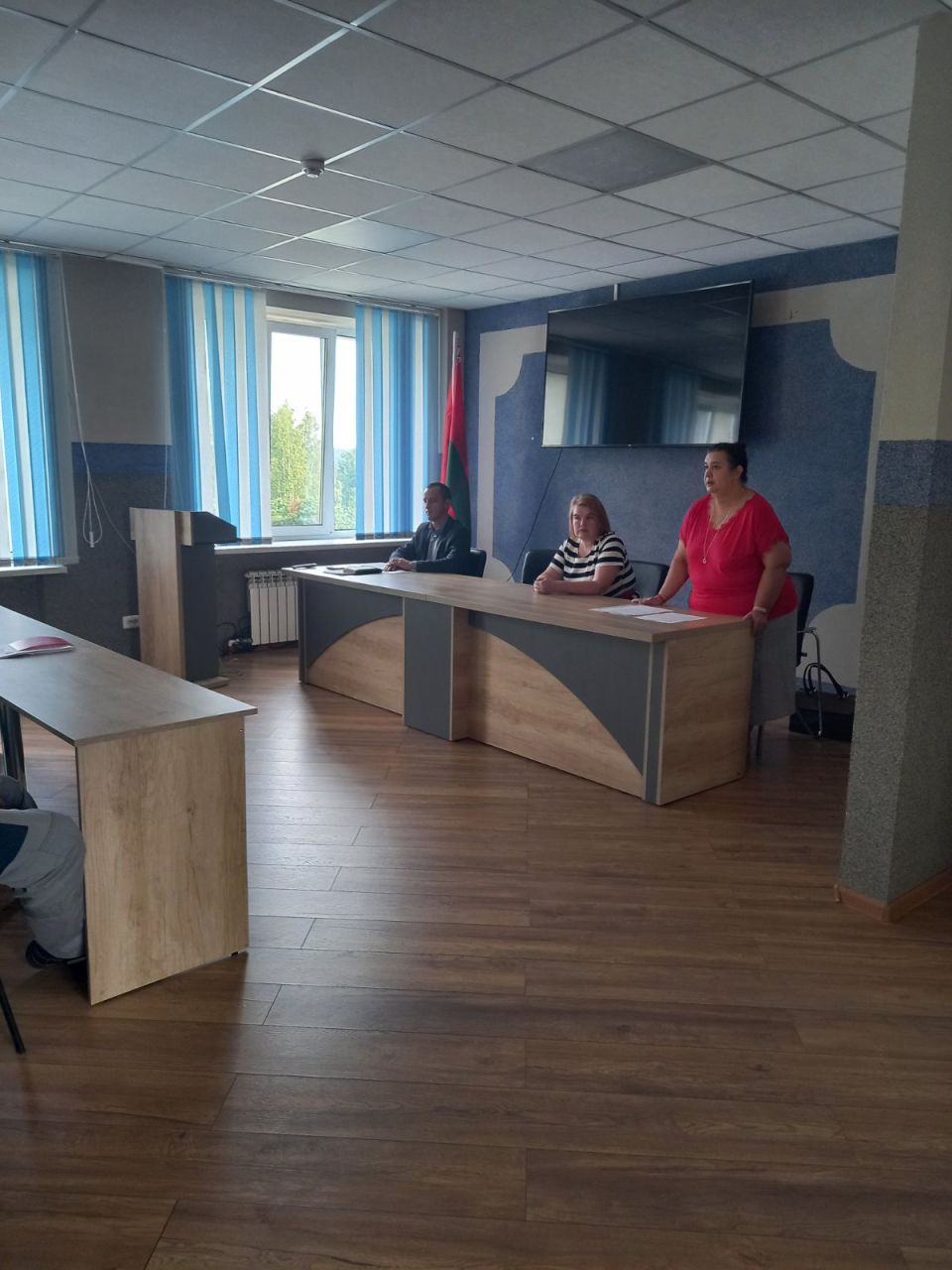 Представители Чериковской средней школы № 1 обсудили вопросы безопасности детей в трудовых коллективах