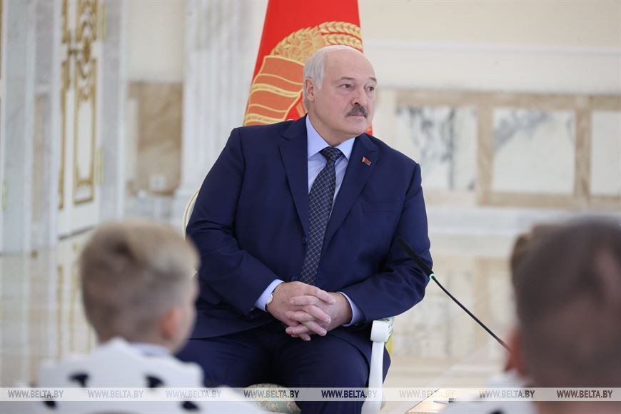 Лукашенко рассказал о новом этапе в развитии белорусского автомобилестроения