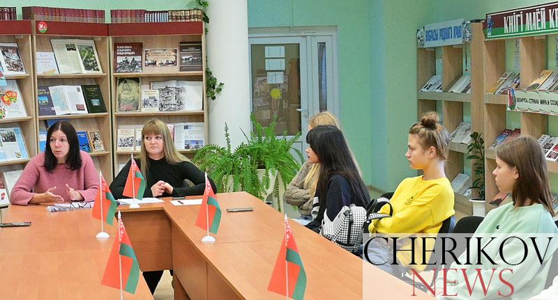 Нескучная среда для молодежи Чериковщины: молодые специалисты Чериковского района совершили экскурсионную поездку на Буйничское поле
