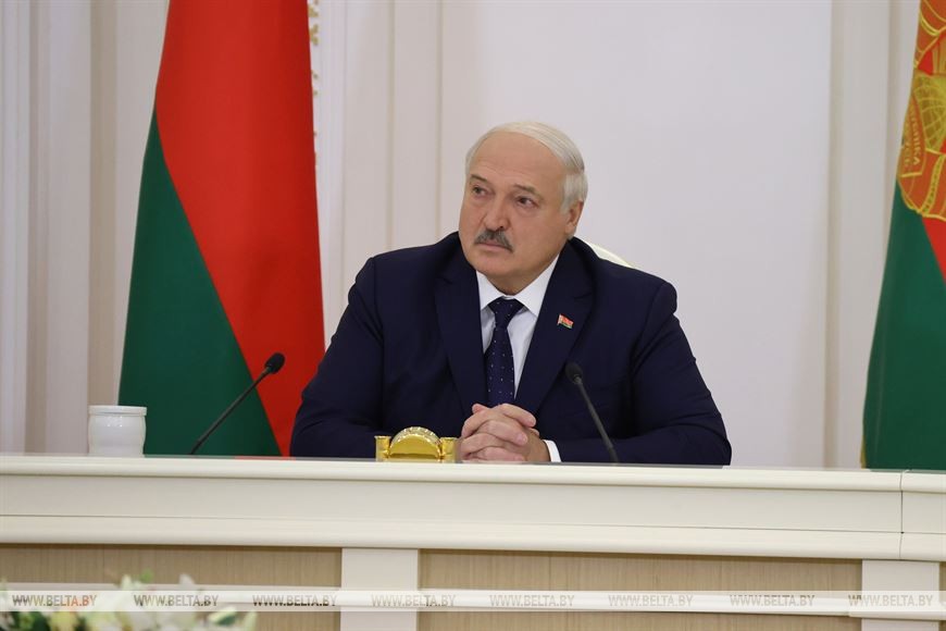 Лукашенко потребовал принять меры для снижения цен на овощи в межсезонье