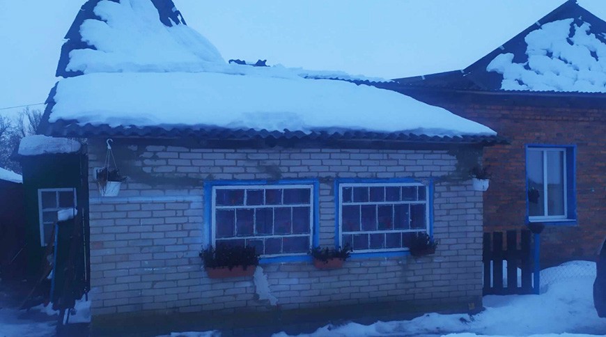 Крыши двух частных домов обрушились за сутки в Могилевской области