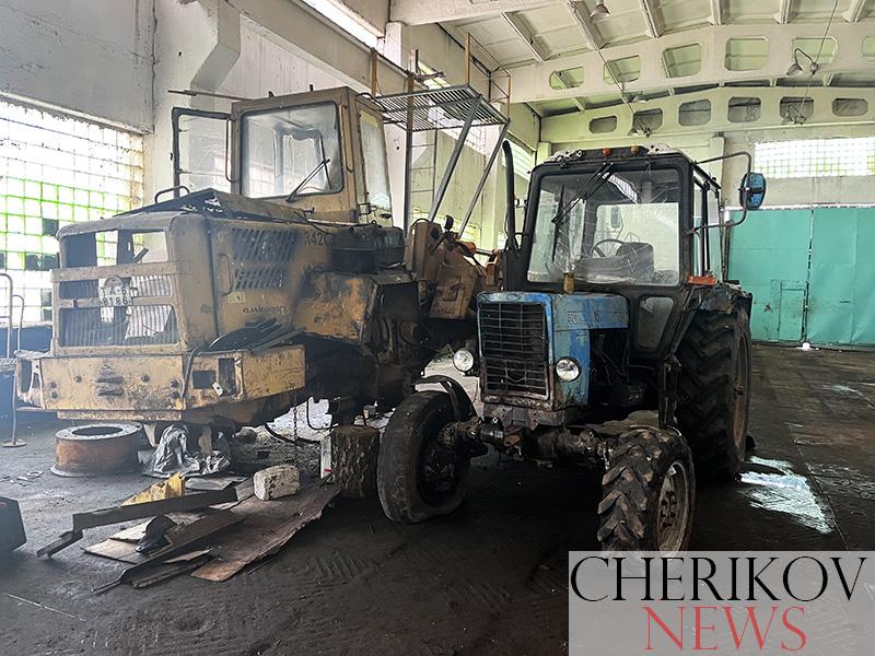 В рамках месячника безопасного труда мобильная группа посетила сельхозпредприятия района