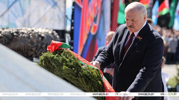 “Если забудем это, обязательно будем воевать”. Как Лукашенко призывает защищать будущее наших народов