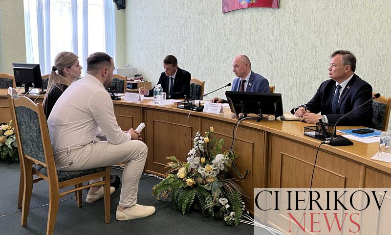 Министр здравоохранения провел прием граждан в Черикове